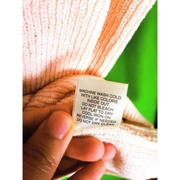 New Willow & Clay Grommet lace-up Sweaters | Nwt Willow & Clay V-… - Picture 5 of 6